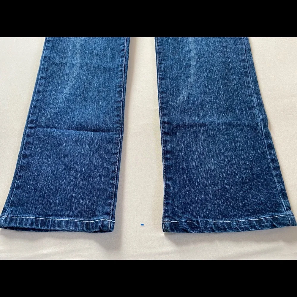Women's Rock & Republic Denim Boot Cut Jeans - Picture 3 of 7